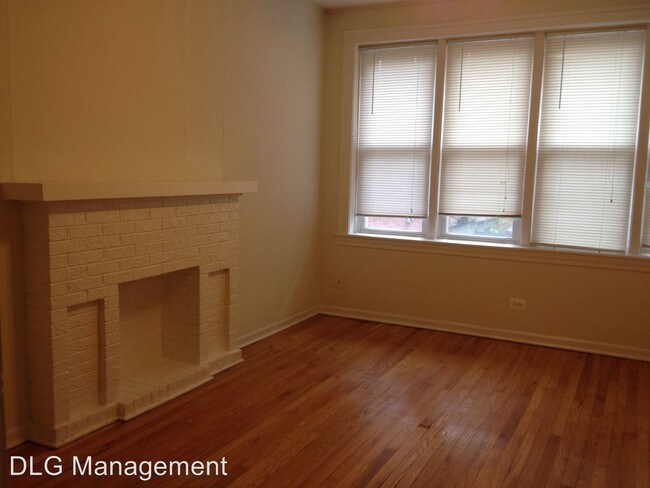 Building Photo - 1738 W Touhy Ave