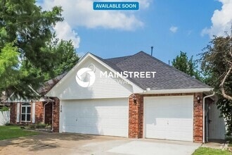 Building Photo - 2709 Berkley Dr