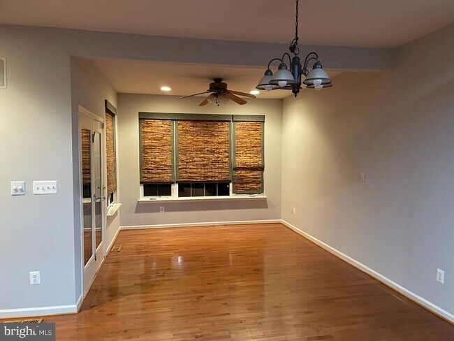 Building Photo - 22533 Welborne Manor Square