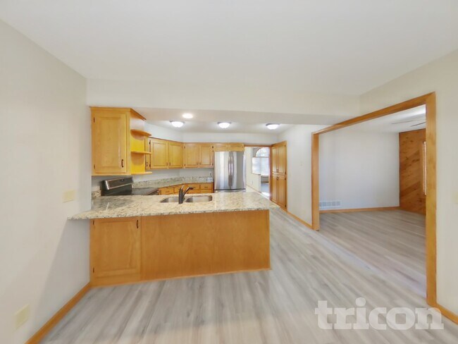 Foto del edificio - 3684 141st Ln NW