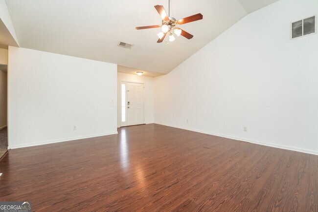 Foto del edificio - 3102 Delaware Loop