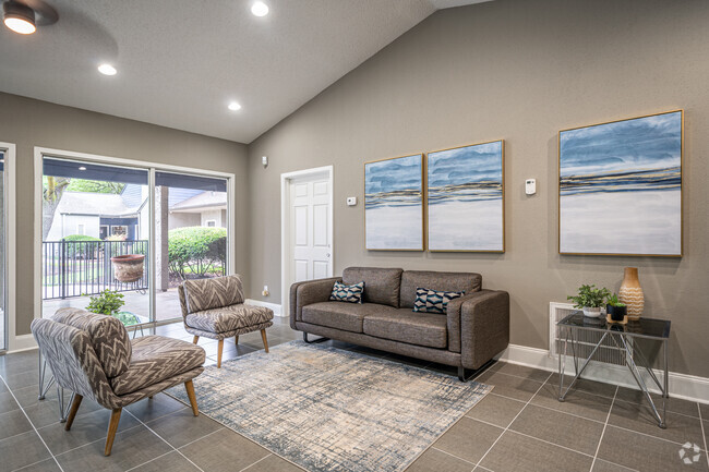 Interior Photo - Bellevue at Pecan Grove