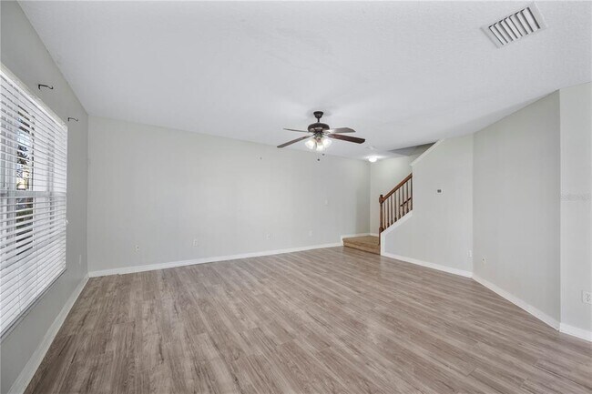 Foto del edificio - 5394 River Rock Rd