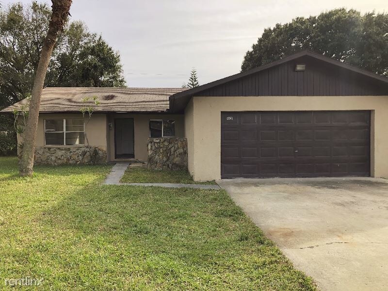 Primary Photo - 4 br, 2 bath House - 612 64th Ave E