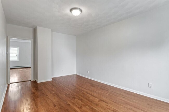 Foto del edificio - 418-418 Admiral St