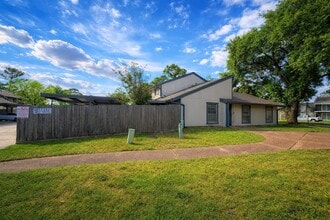 Building Photo - 5817 W Tidwell Rd