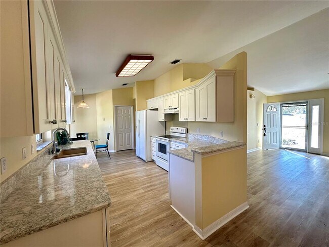 Foto del edificio - 5261 SE 15th Ave