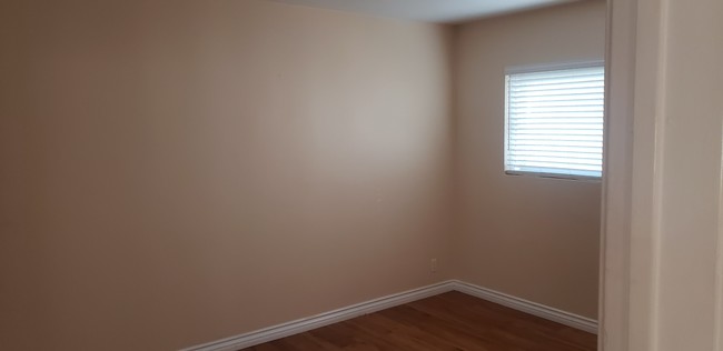 Foto del edificio - 13833 Oxnard St