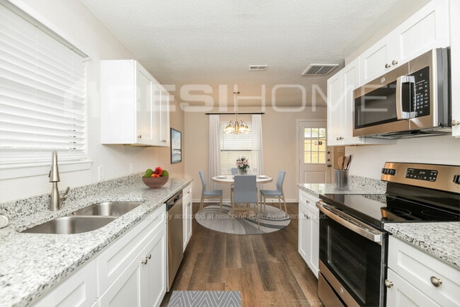 Foto del edificio - 623 Allencrest Dr