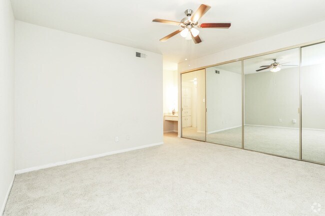 Bedroom - Tanglebrook Apartments