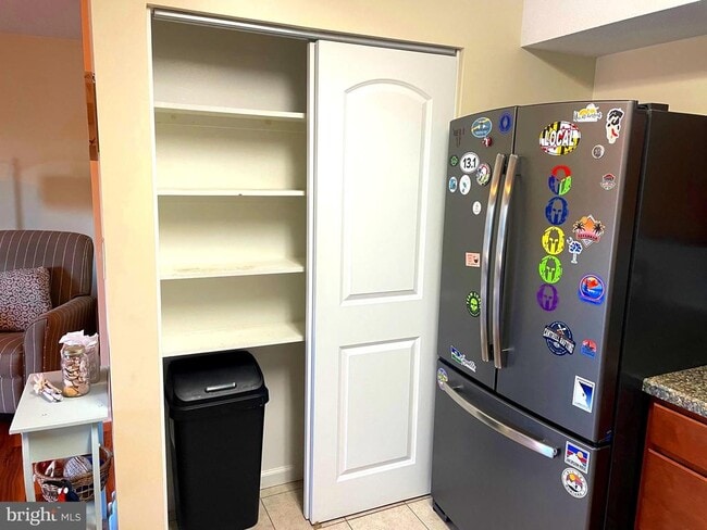 Building Photo - 14402 Jarvis Ave