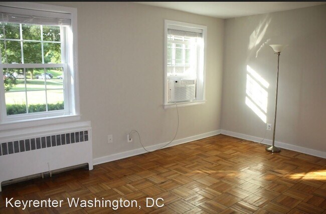 Building Photo - 2406 Colston Dr