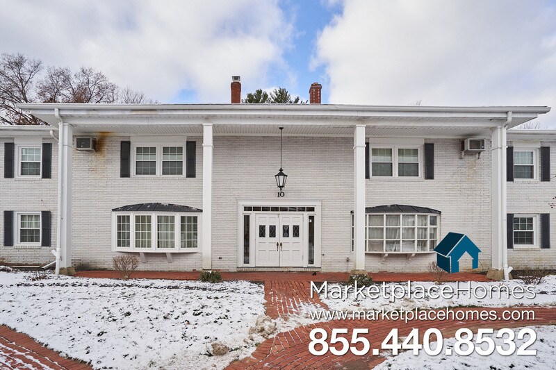 1010 Meadowlawn Dr, Mentor, OH 44060 Condo for Rent in Mentor, OH