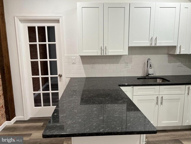 Foto del edificio - 2814 Master St