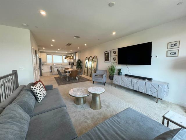 Building Photo - 2711 Via Avella