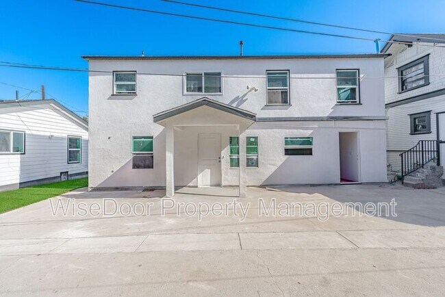 Building Photo - 1510 N Durant St