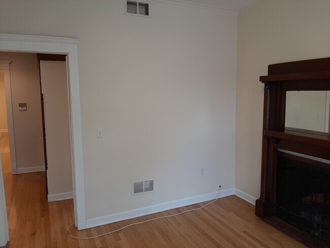 Foto del edificio - 5122 N Kenmore Ave