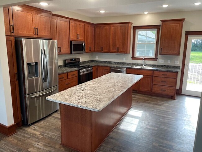 Foto del edificio - Remodeled 5 Bedroom Home in Foley!