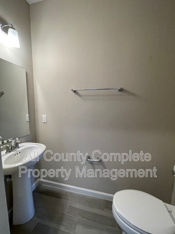 Building Photo - 12804 Josslyn Ln