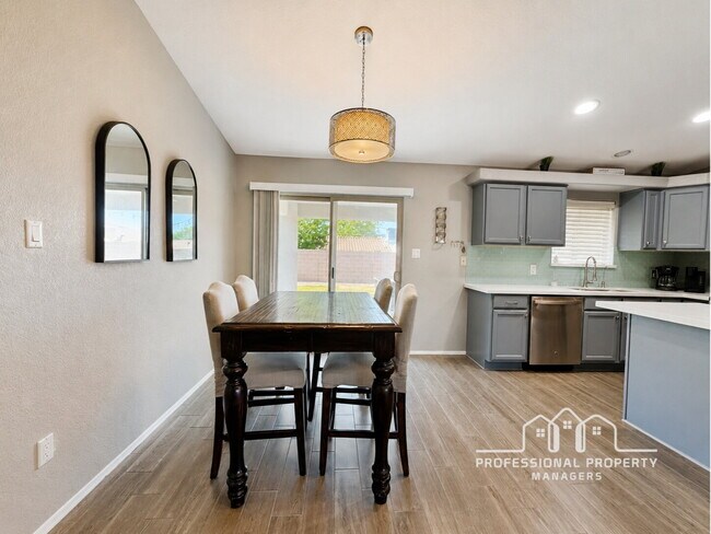 Building Photo - For Rent: 3-bedroom, 2-bathroom home in Mesa Del Sol