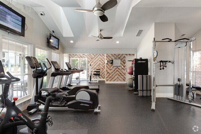 Gimnasio - Amberton Apartments