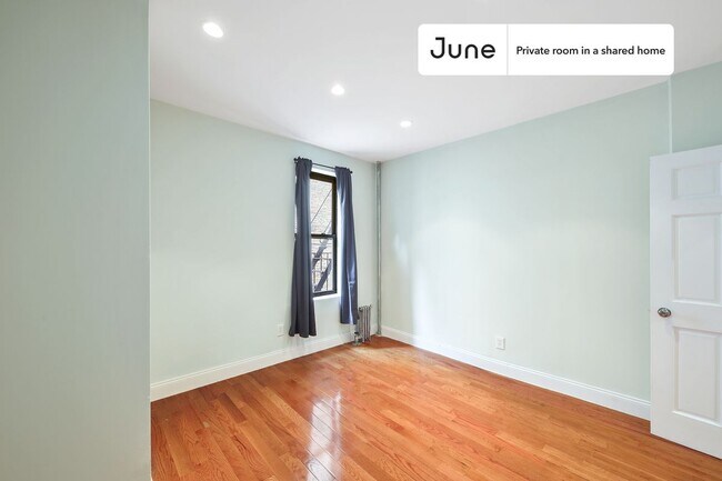 Foto del edificio - Room in Shared 2 bed/1 bath home