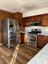 Building Photo - 117 Vinewood Cir