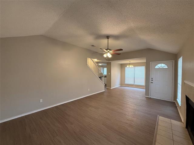 Foto del edificio - 10308 Wood Heights Dr