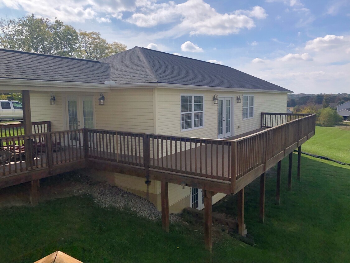 deck - 1159 Morman Rd