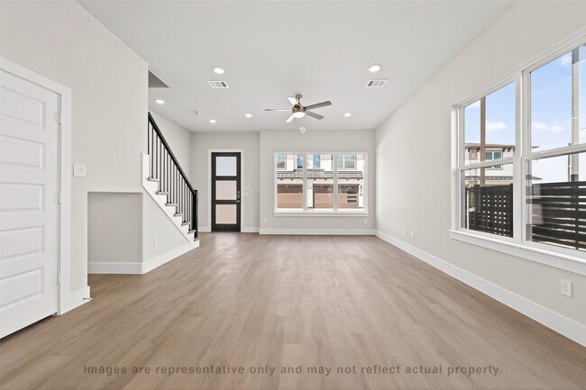 Foto del edificio - 10719 Mason Rd