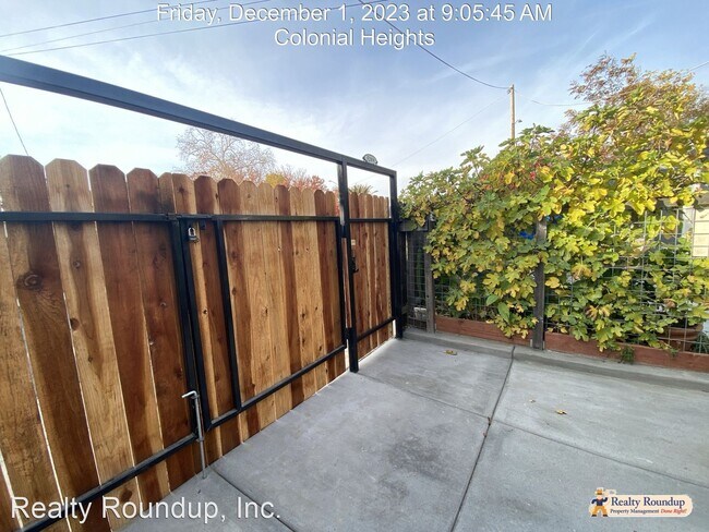 Building Photo - Studio, 1 bath House - 5209 18th Ave