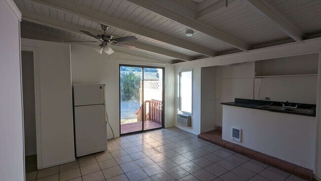 Foto del edificio - 257 North 700 West