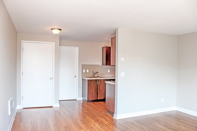 Interior Photo - Patton Square