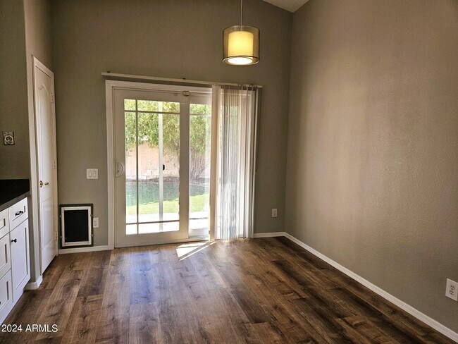 Building Photo - 4131 E Tanglewood Dr