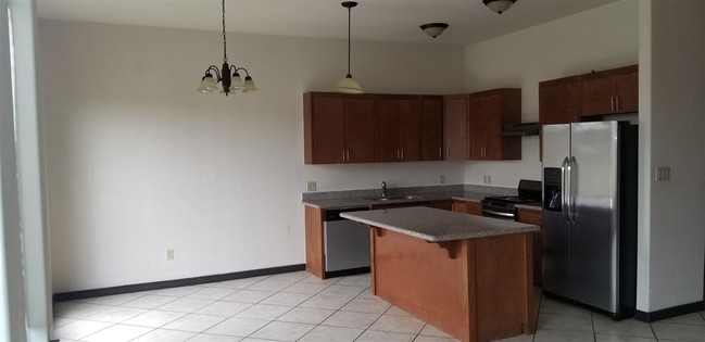 Building Photo - 7601 King Arthurs Ct