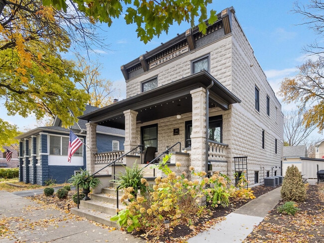 Building Photo - 34 N Waiola Ave