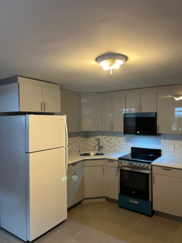 Building Photo - 25 Remsen St