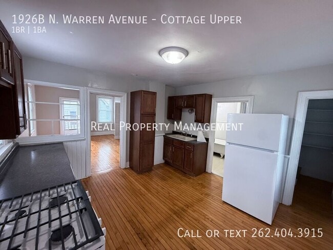 Foto del edificio - 1926B N. Warren Avenue-Cottage Upper