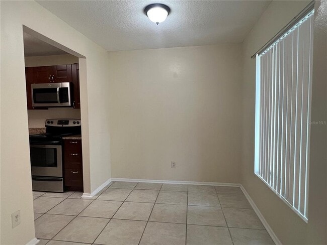 Building Photo - 1428 Highland Ridge Cir