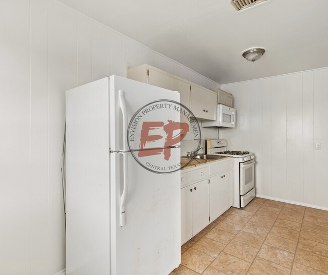 Foto del edificio - 4203 Compton Ln