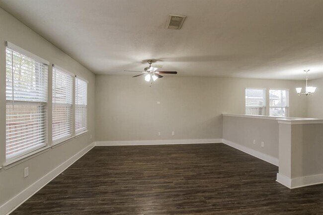 Foto del edificio - 17107 Scuttle Way