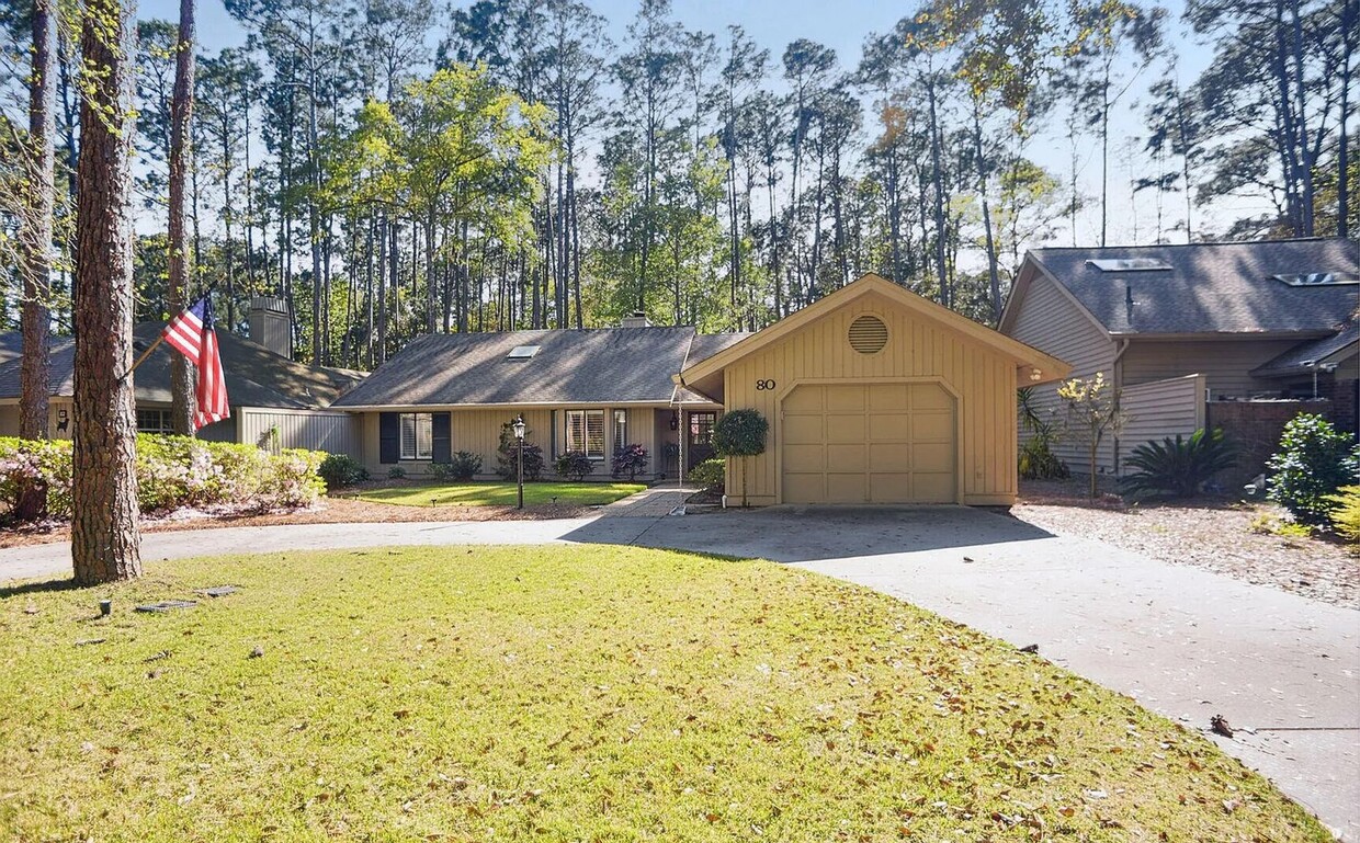 Foto principal - Spectacular One-Level Home in Hilton Head ...