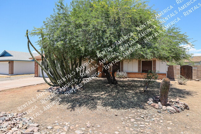 Foto del edificio - 8342 W Orchid Ln