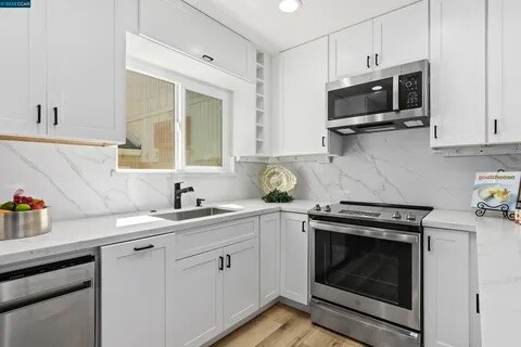 Foto del edificio - 499 Camelback Rd