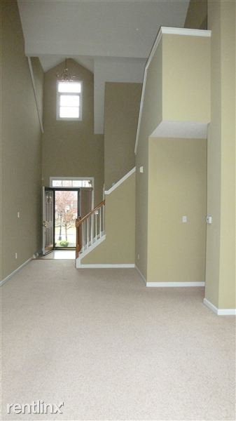 Primary Photo - 14 Sawgrass Ct