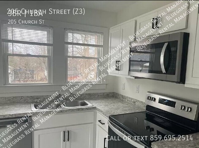 Building Photo - Beautiful 3 bed 1 bath home available for ...