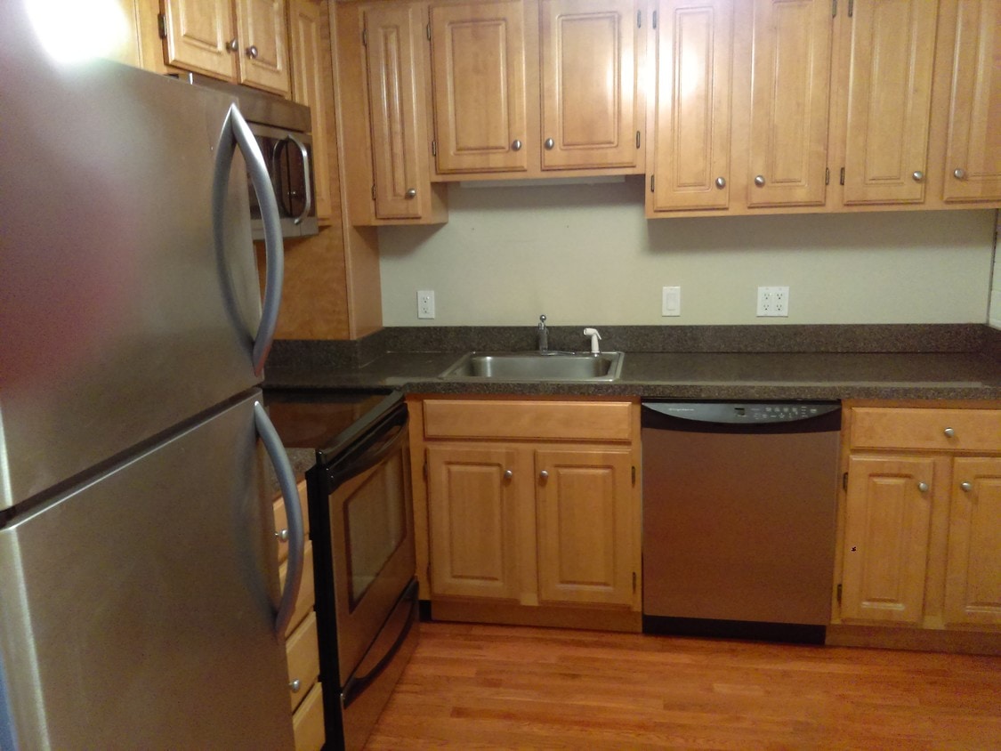 Photo - 185 Quincy Shore Dr (Quincy, MA)