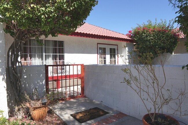 Building Photo - 68120 Tachevah Dr