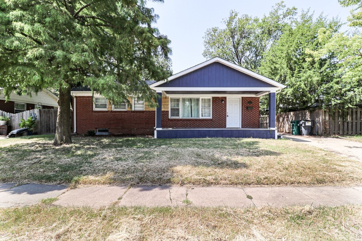 Foto principal - 3009 S Glenn Ave