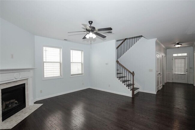 Building Photo - 438 Privet Cir